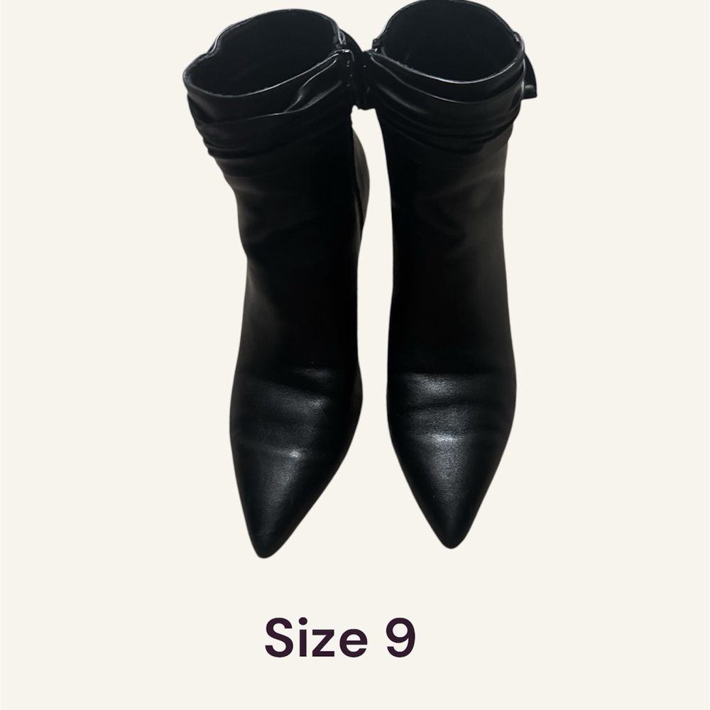 Coutgo black ankle boots with heel and back bow